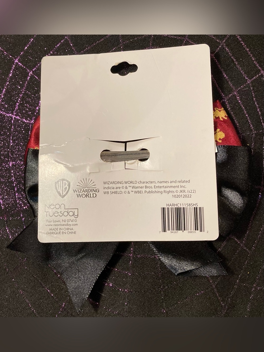 2 Gryffindor Hair Clips w/ House Crest - Picture 3 of 6